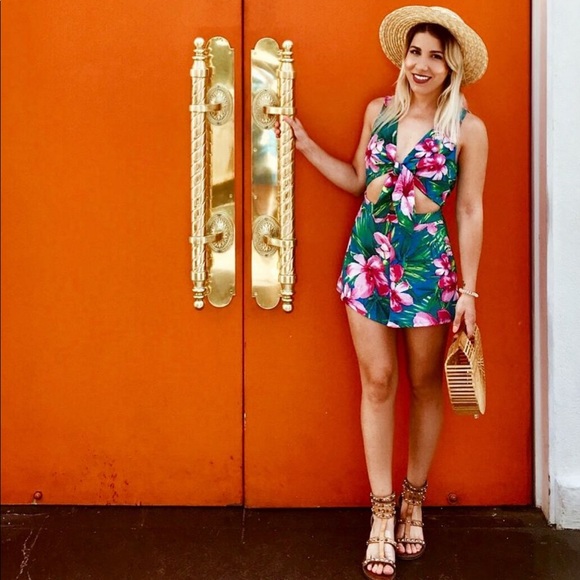 Show Me Your MuMu Pants - Show me your mumu Hawaiian print hibiscus romper small